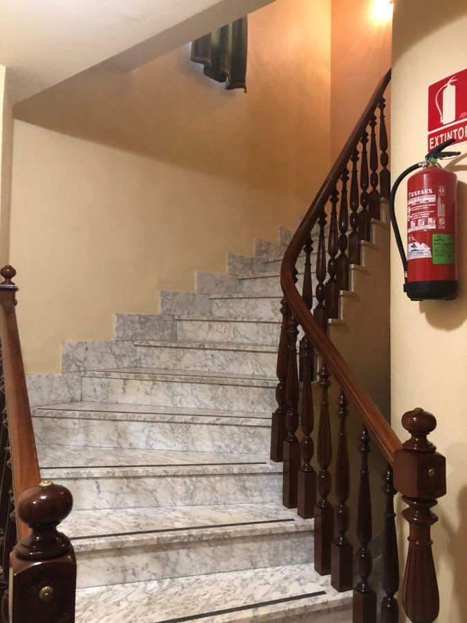 Hostal La Parrilla Monegros II Bujaraloz Luaran gambar